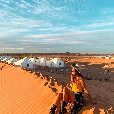 Villa Sahara Vibes Luxury Camp Merzouga Esterno foto