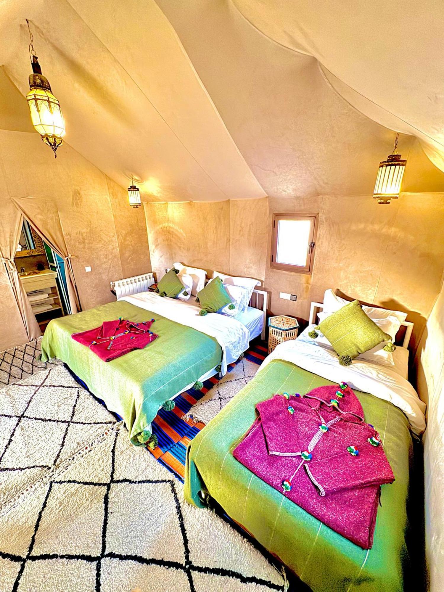 Villa Sahara Vibes Luxury Camp Merzouga Esterno foto